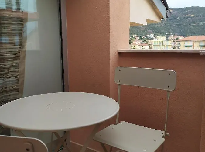 La Mansarda Della Luna Pietra Ligure